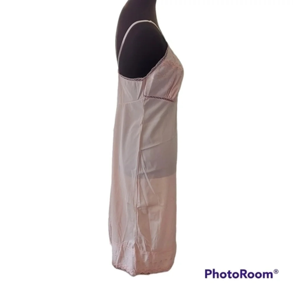 Vintage New Deadstock Pink Embroidered Kayser Slip Dress with original tags - Picture 4 of 15